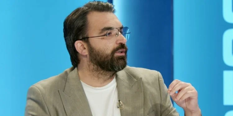 Mehmetaj: Digo con competencia profesional y moral, Kurti ha sido consciente de todos los acontecimientos en KEK