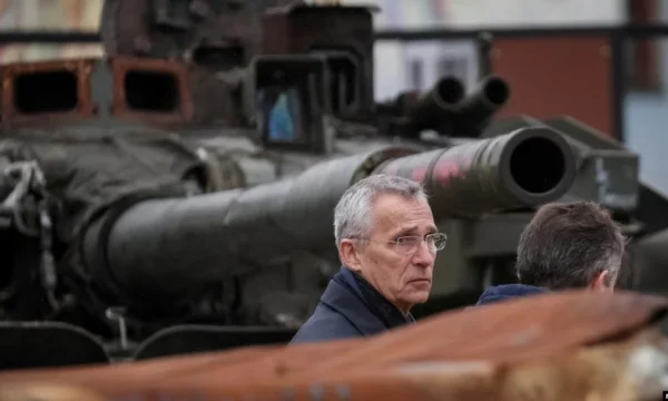 Jefe de la OTAN en visita sin precedentes a Ucrania
