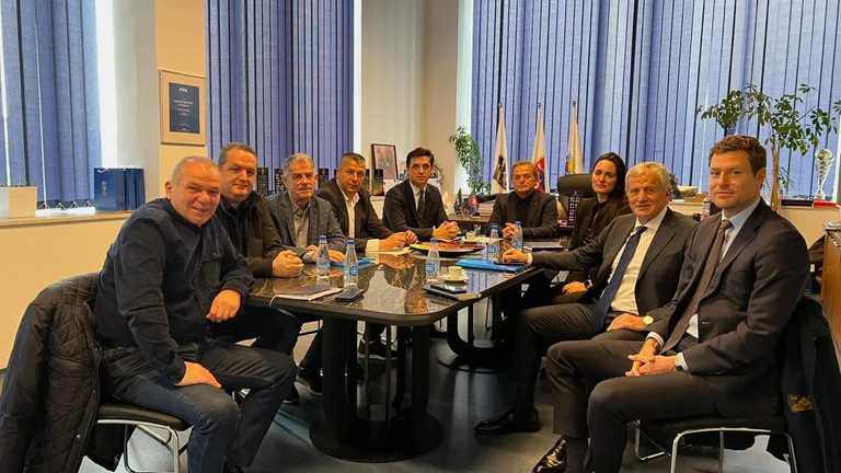 Ministro Ceku: Delegación de la UEFA y la FIFA no tuvieron comentarios sobre la falta de comprensión del NFF, vino por otra cosa