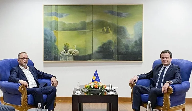 Memli Krasniqi: Albin Kurti debe ser declarado por el arresto de su amigo en KEK y parientes de corrupción energética