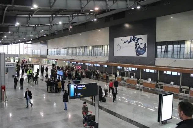 La amenaza de bomba en el aeropuerto de Pristina parece ser falsa