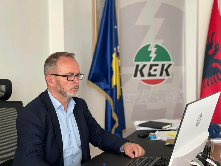 Contratos bloqueados que pesan más de 80m euros sobre los cuales se sellos Nagip Krasniqi