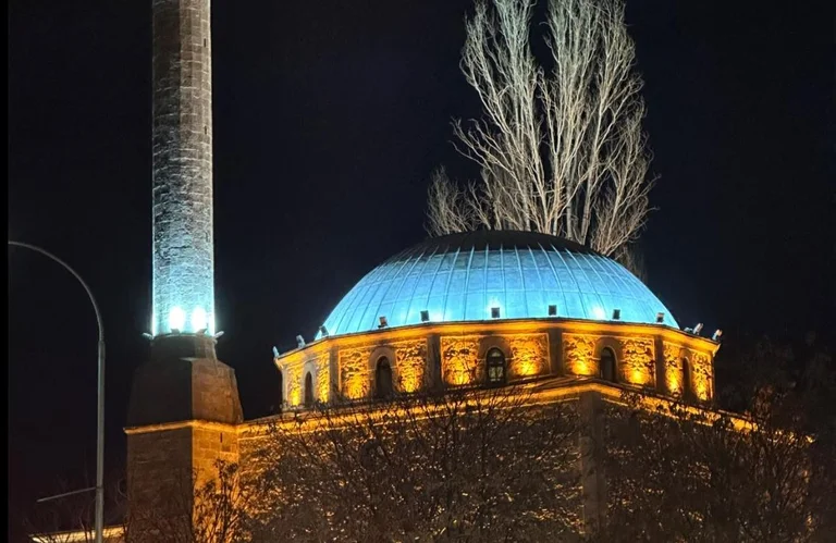La oración de Fiter Bajrami perdona el viernes 6:23