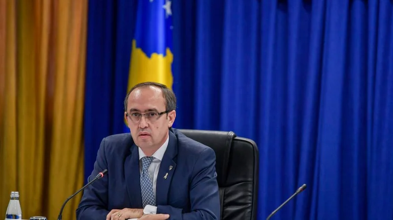 Hoti acusa al Gobierno de la Ley Fiscal: daños mayores a la economía