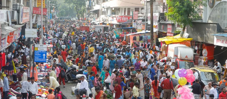 India vence a China por número de población