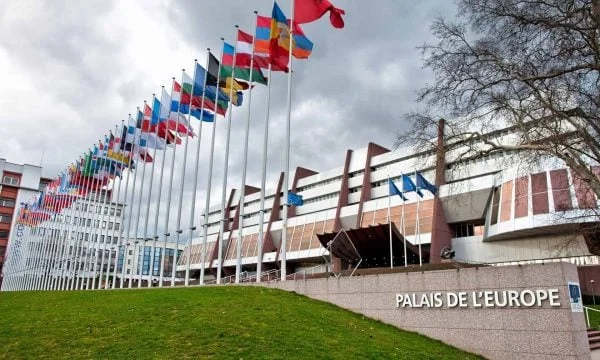 Opposition sceptical of Kosovo membership in KiE