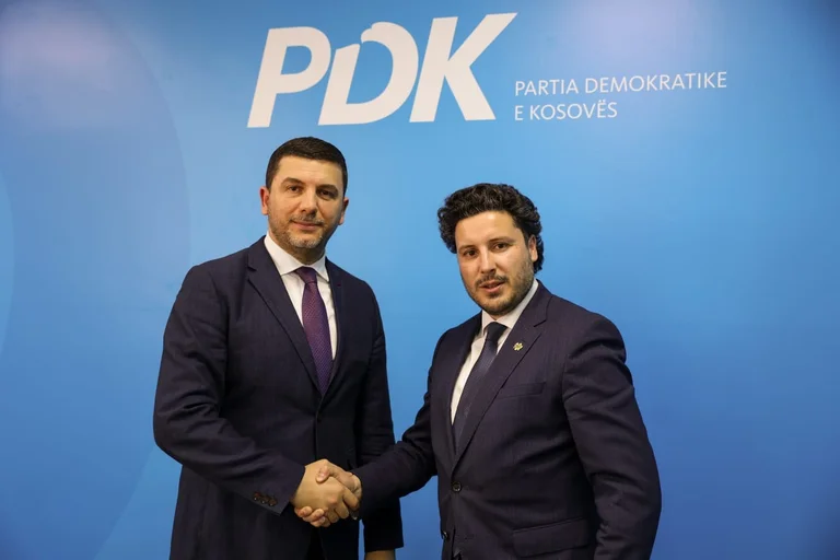 Krasniqi después de reunirse con Abazovic: Busqué el apoyo de Montenegro a Kosovo en camino común hacia la integración euroatlántica