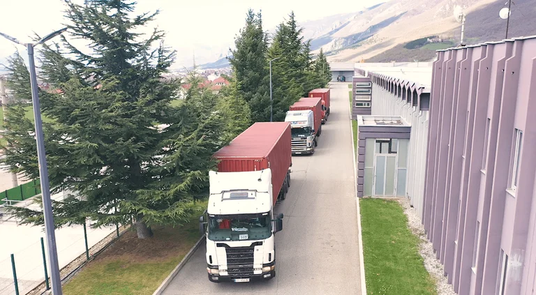 Kosovo se está volviendo más competitivo en el mercado mundial: Milky Serbia <x0 confianzaVita cumplióx1⁄4 aumento de la exportación en los Estados Unidos, Europa y en general, pero está bloqueada en Bosnia