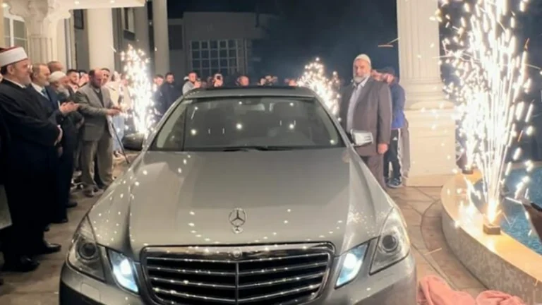 ¿Qué dijo el hermano de 22 años asesinado en Siria en 2017 sobre el Mercedes Mula?