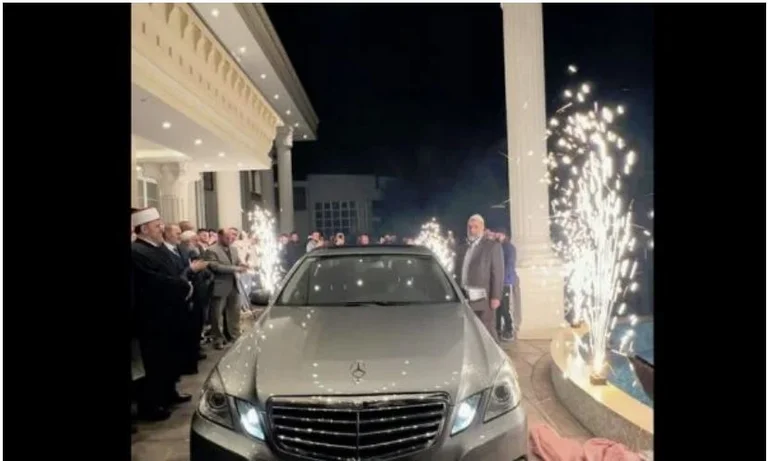 Hoxha de Prizren recibió un regalo de Mercedes-Benz, sorpresa abierta a Naim Trnava