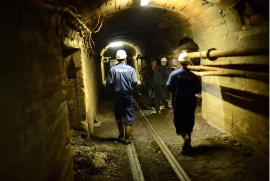 50 mineros bajo Trepca están bloqueados durante 15 horas, debido a un defecto de electricidad
