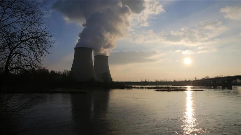 A pesar de la crisis, Alemania abandona la energía nuclear