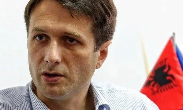 Murati: La Constitución es un libro sagrado, para funcionar el estado, debemos cambiarlo