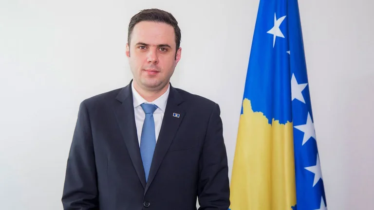Lumir Abdixhiku të dielën shkon në Amerikë