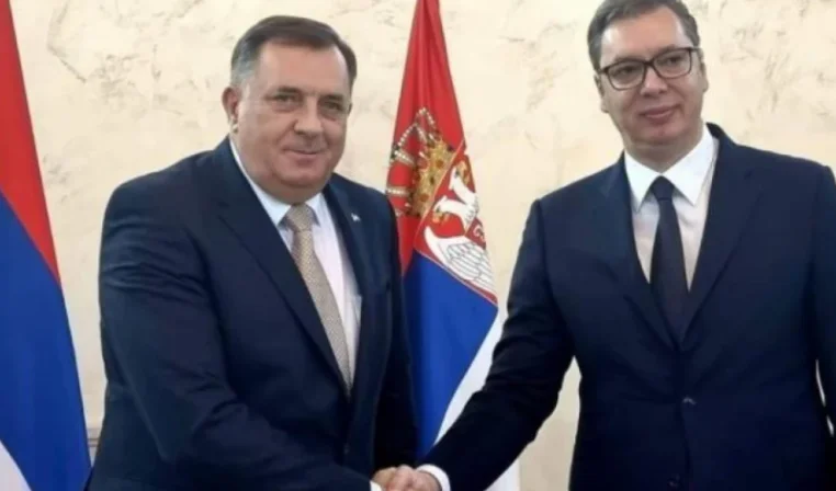 Dodik elogia a Vuciqi por tácticas de procrastinación en diálogo con Kosovo: No hay más trato con ellos