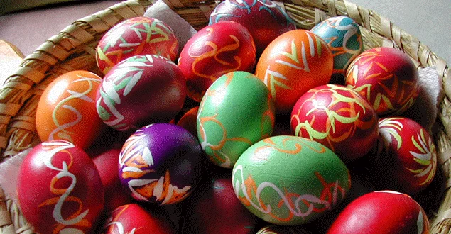 Los creyentes católicos celebran la Pascua