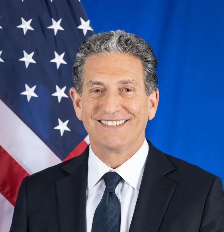 James Rubin visita los Balcanes occidentales la próxima semana