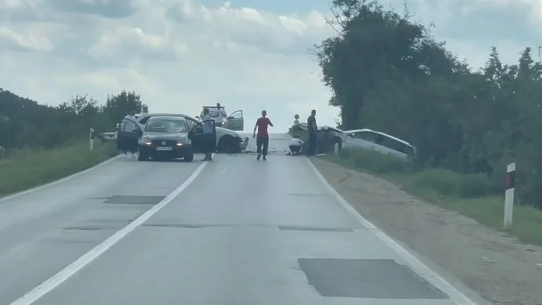 ZemayAliu: Las calles de Kosovo se han convertido en caminos sangrientos