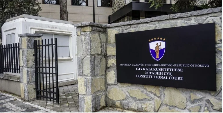 Constitucional publica plena justicia para derrocar la Ley del Consejo Fiscal de Kosovo