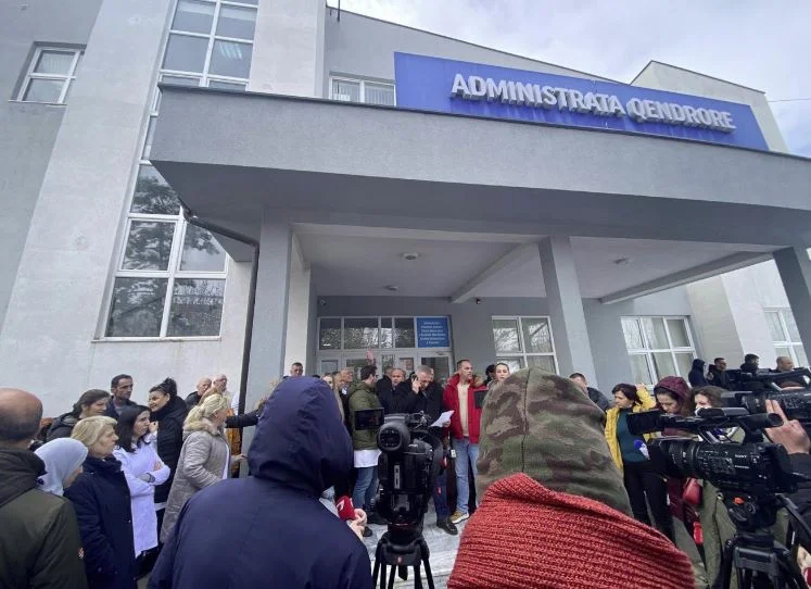QKUK Trade Union Proterates Disgratted with Pay Cofficiency