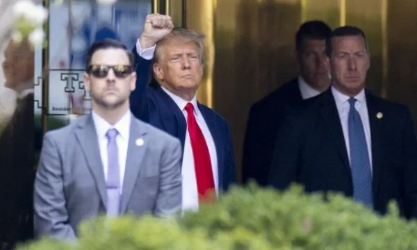 Trump reacciona después de la detención: Esto es surrealista, no puedo creer que esto esté sucediendo en Estados Unidos.