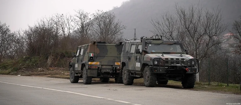 Kosovo-Serbia habla en Bruselas de estrés en el norte
