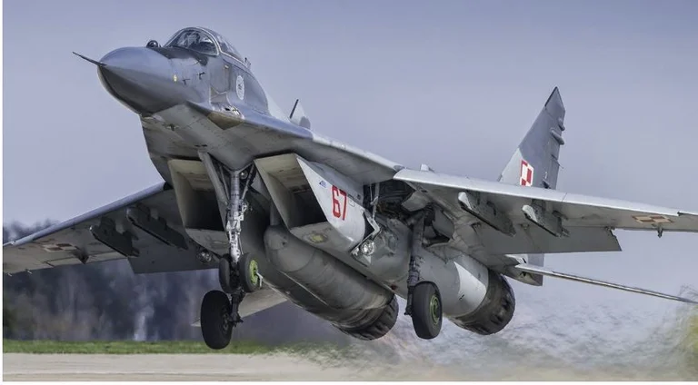 Polonia envía el primer avión de combate MiG-29 a Ucrania