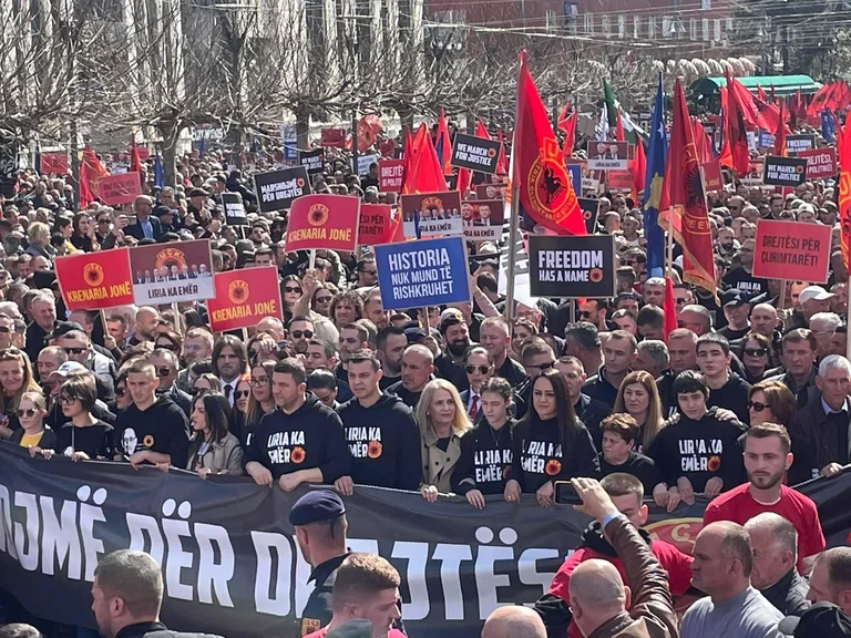 Thaci y los jefes de la familia de Wessel de marzo