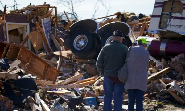 Víctimas y desastres de poderosas tormentas estadounidenses