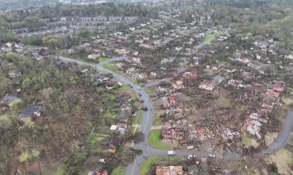 Tornado y Flood, el mal tiempo golpea a Estados Unidos y Brasil