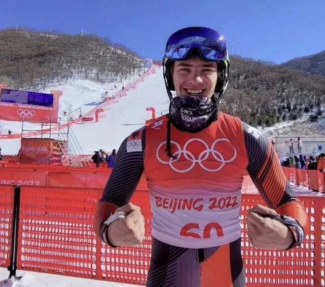 Gepa continua la luminosità, lo sciatore albanese afferra anche una medaglia d'oro al Campionato dei Balcani