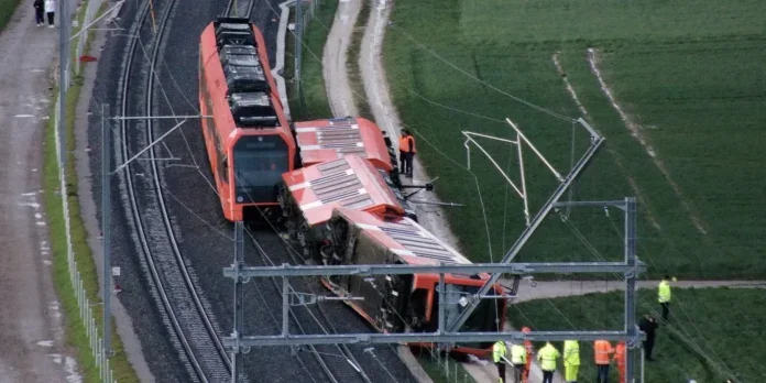 Two trains in Switzerland exit the tracks, reports of injuries