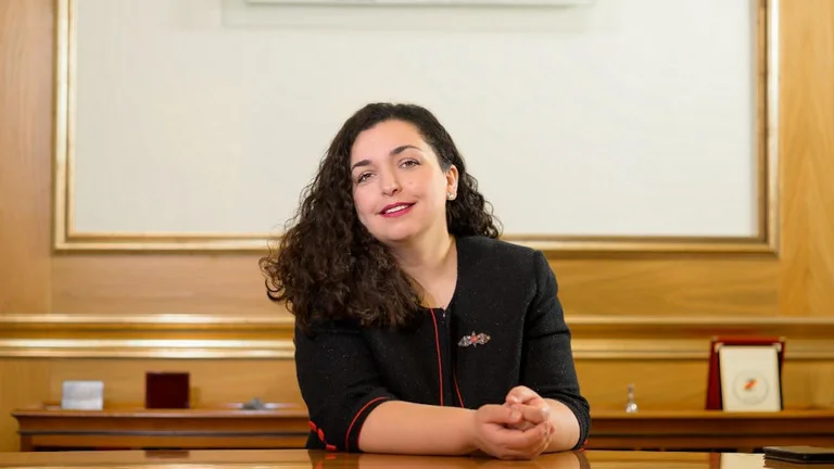 Osmani nuk ngritë shpresat për vizat: Vendimi nuk është në duart tona
