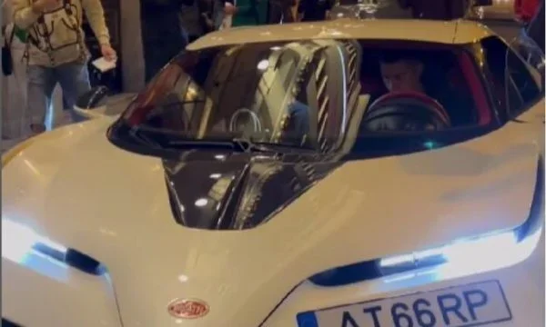 Ronaldo aparece en Madrid en 8 millones de coches