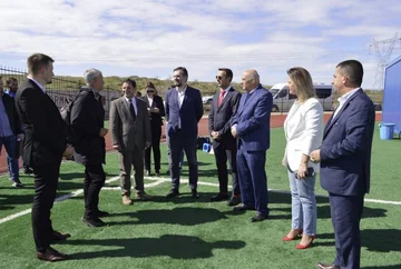 400 000 Euro Vertrag unterzeichnet für den Bau von Malisheva Stadion