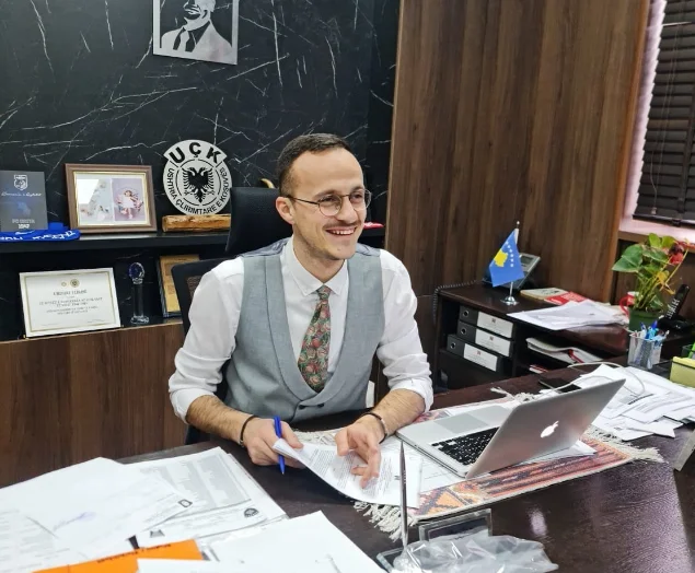 Alban Hyseni ignora el MAPL para cortar horas de trabajo en el municipio