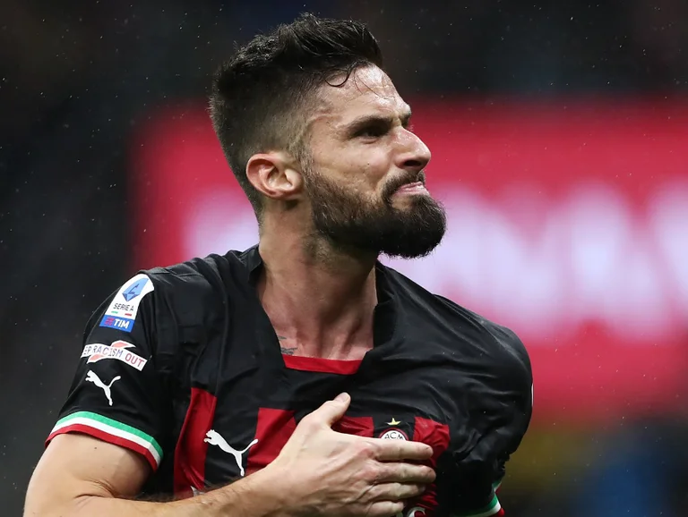 Milan doesn't let Giroudi go, they talk about the new contract.