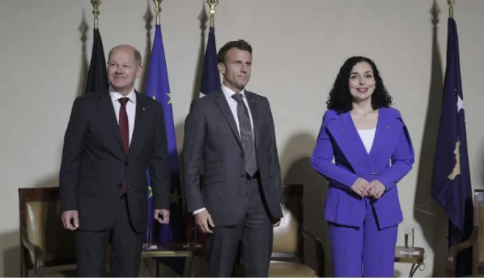 Osman today at the Second Summit on Democracy, speaks beside Macron, Scholz and Sunak