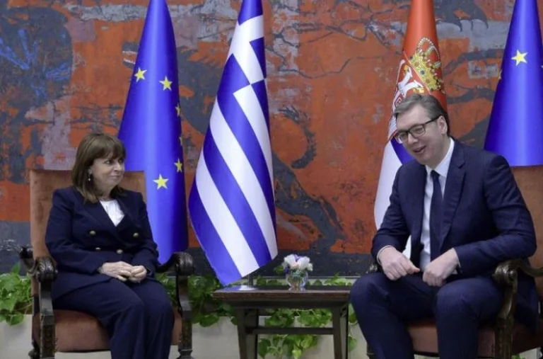 Vuciq agradece a Grecia por quedarse con Kosovo