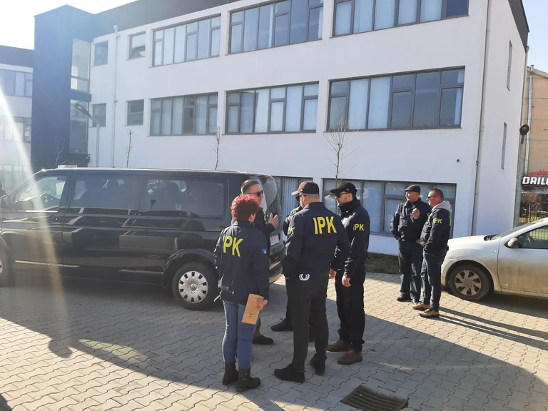 257 poliziotti sono stati indagati durante il 2022, 100 di loro arrestati