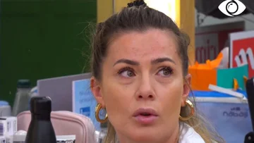 Olta manque Kiara et les larmes: Luiz est un idiot qui s'occupe de moi