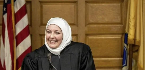 Nadia, il primo giudice del titolo negli Stati Uniti