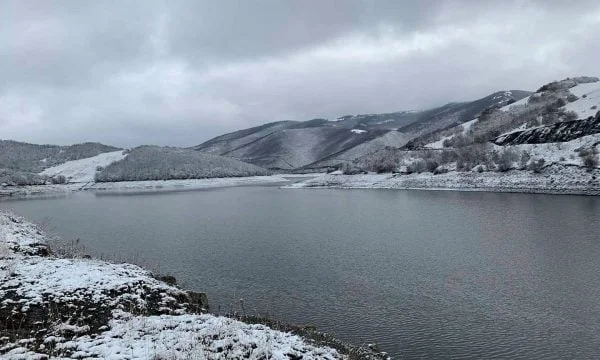 Los niveles de agua en Batlava y Badoc continúan pidiendo agua potable