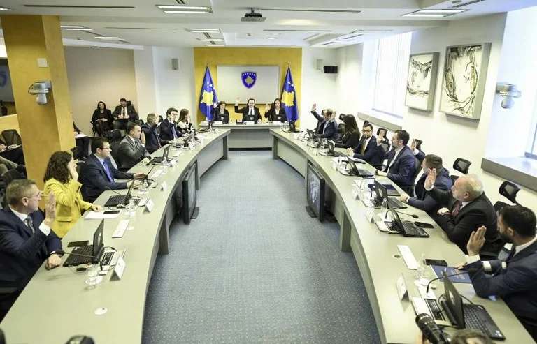 L'opposition compte les échecs du gouvernement