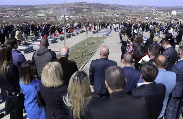 24 Jahre Von Massacres in den Dörfern von Rahovec
