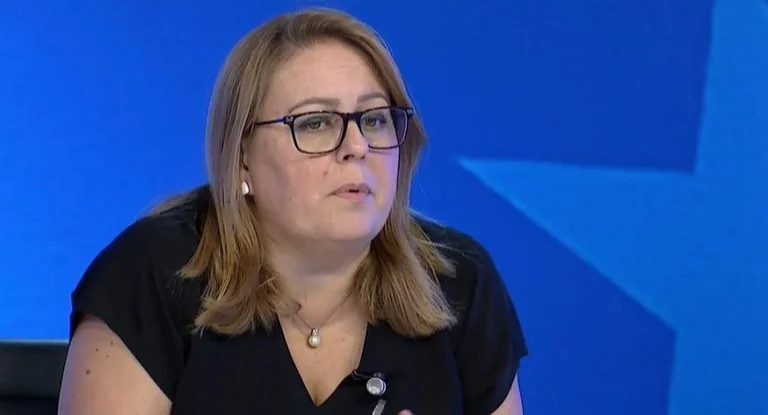 Bajrami recuerda las palabras de Kurti: El que viola la Constitución es un súper criminal