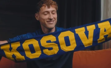 Schönes Video, das für den Nationalen des Kosovo: “Von der Liebe zu Ruhm, meine Geschichte, Dardan”