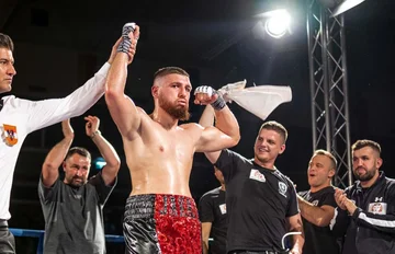 Jakaj Kniels Serbisch Boxer Nikolic