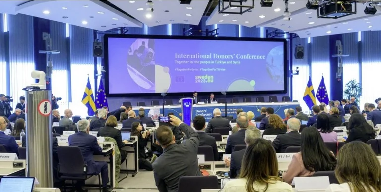 Il Kosovo non è autorizzato a partecipare senza l'accesso alla Conferenza dei donatori, risposte dell'UE