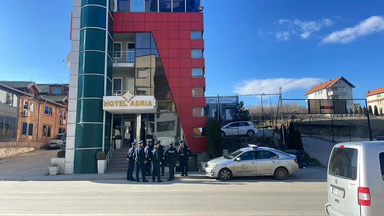 Hotelmord bei Arber, Maßnahmen gegen zwei Verdächtige verhängt